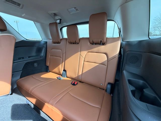 New 2026 Nissan Pathfinder Platinum w/ Cargo Package image 16