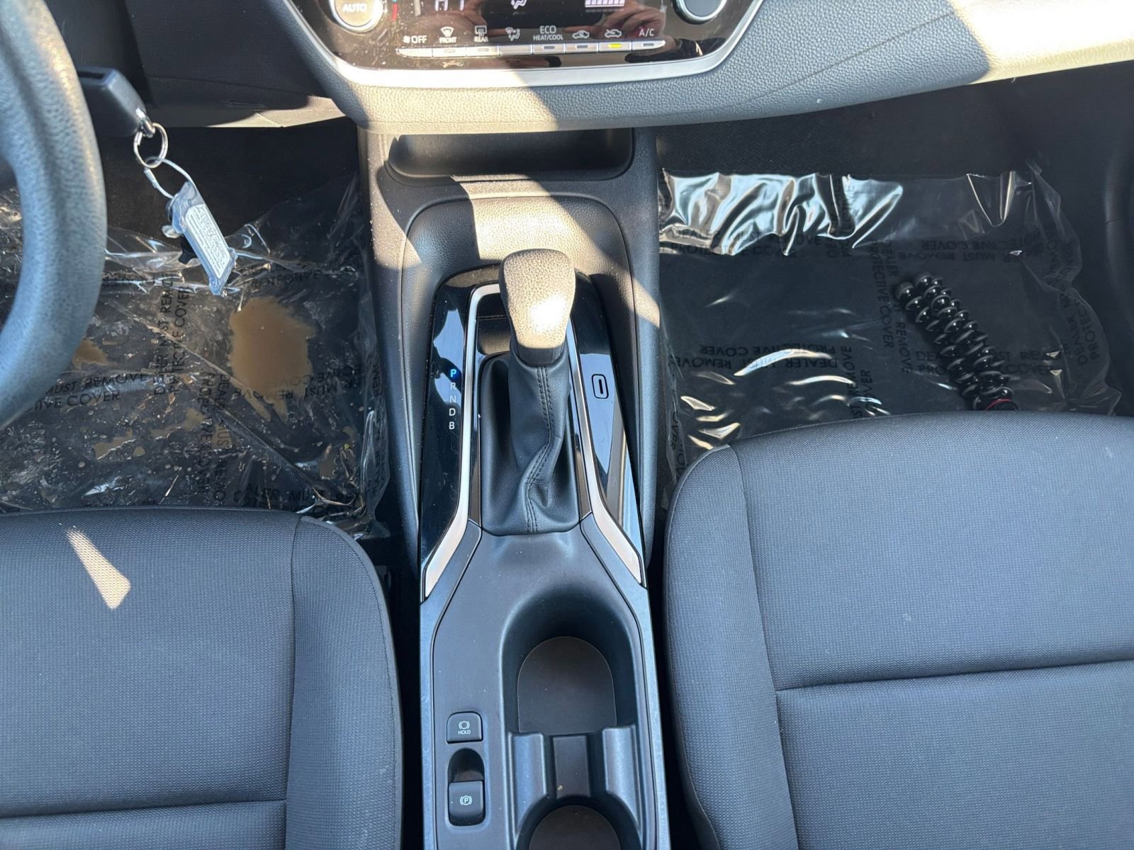 Used 2025 Toyota Corolla LE image 40