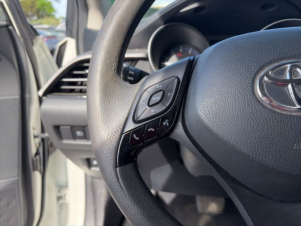 Used 2021 Toyota C-HR LE image 17