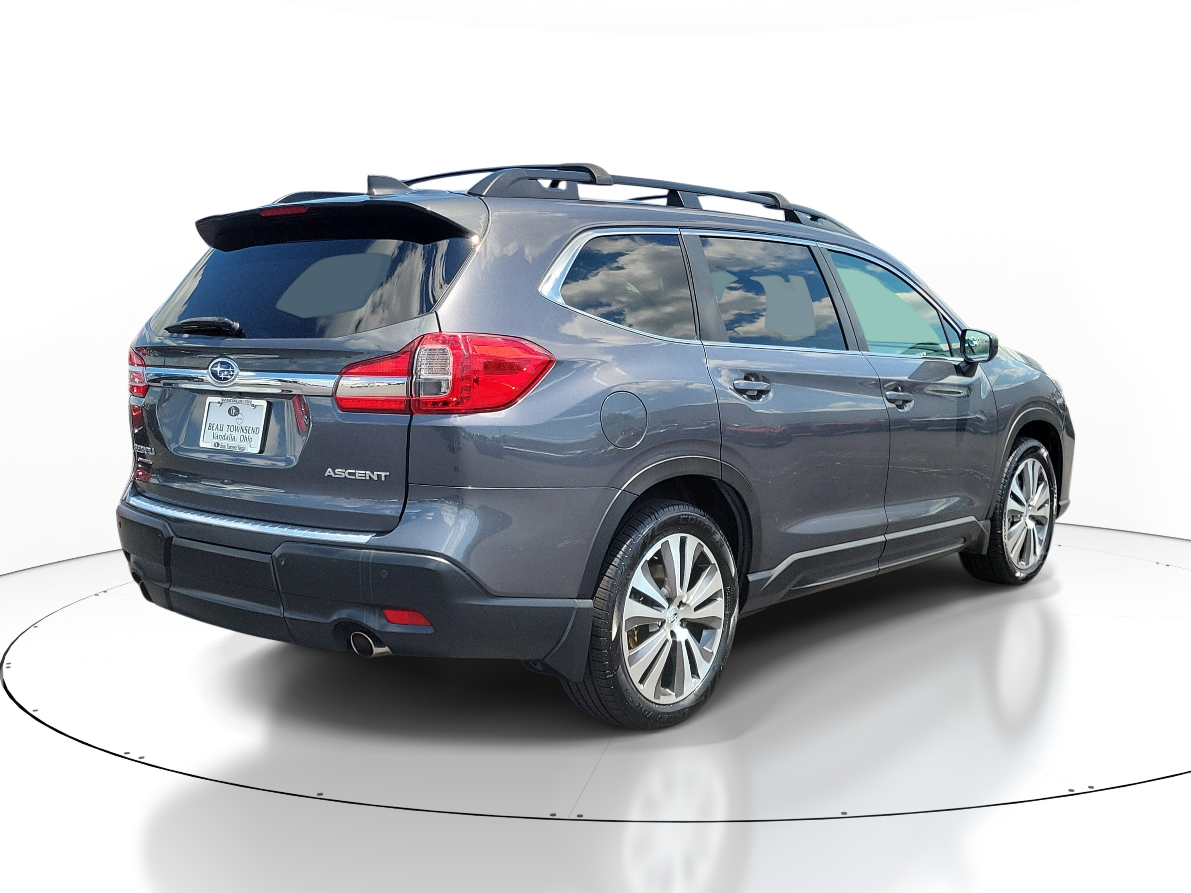 Used 2021 Subaru Ascent Premium w/ Sport Package AWD/4WD image 4