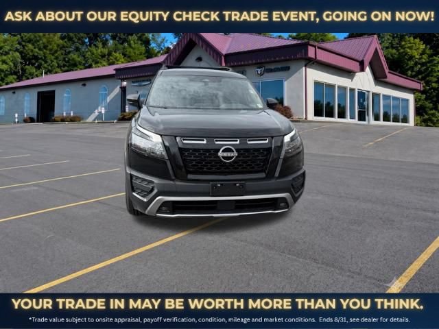 Used 2023 Nissan Pathfinder Rock Creek AWD/4WD image 2