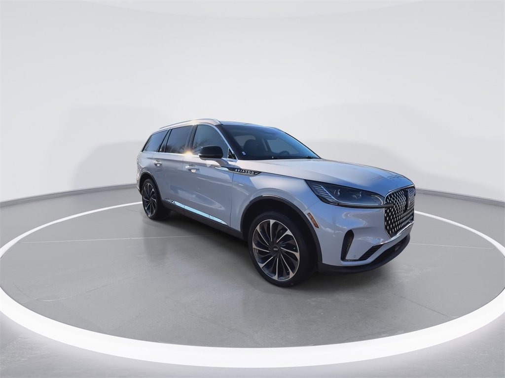 New 2025 Lincoln Aviator Reserve w/ Equipment Group 201A image 2