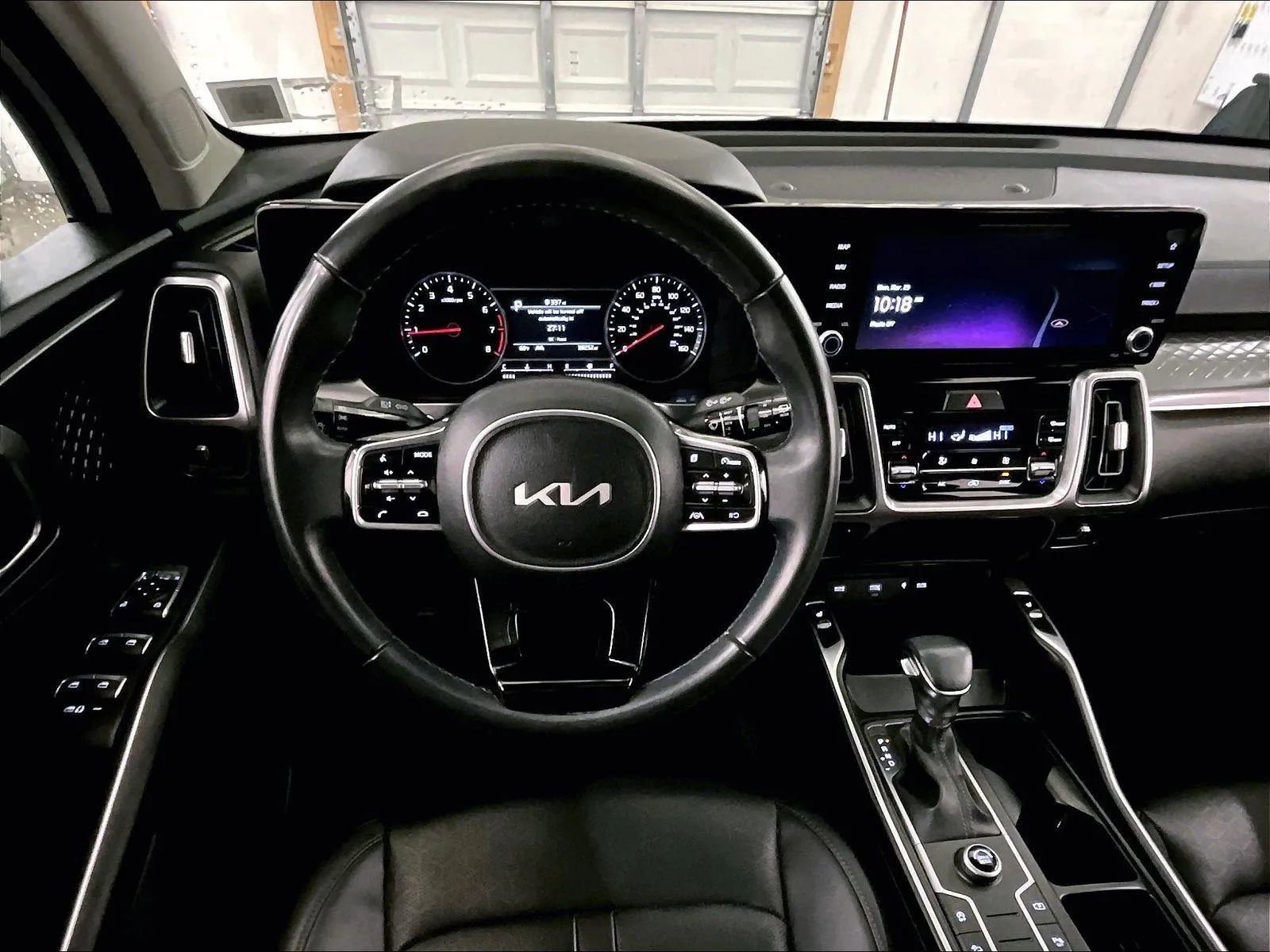 Used 2023 Kia Sorento S w/ Panoramic Sunroof Package image 5