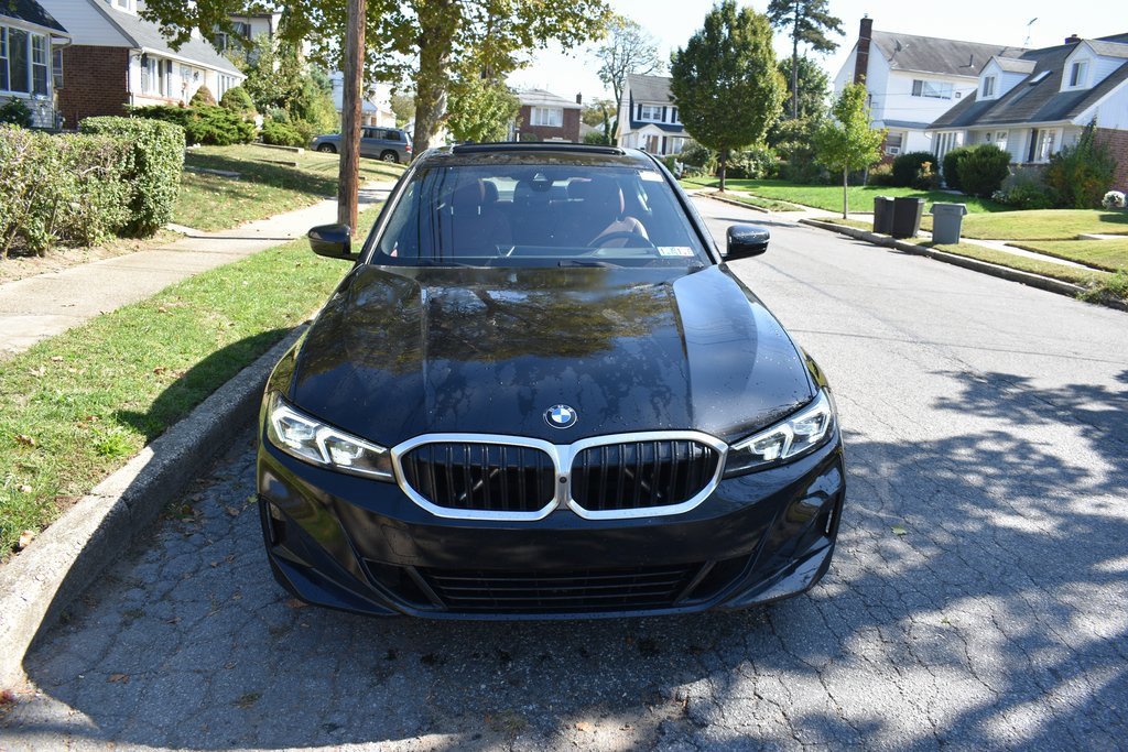 Used 2024 BMW 330i xDrive Sedan w/ Premium Package image 3