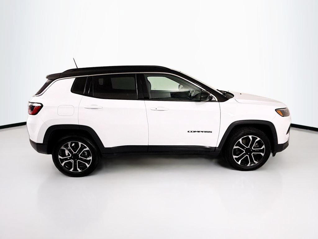 Used 2023 Jeep Compass Limited AWD/4WD image 4