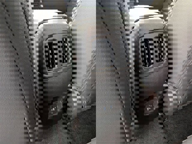 Certified 2025 Hyundai Santa Cruz SEL image 13