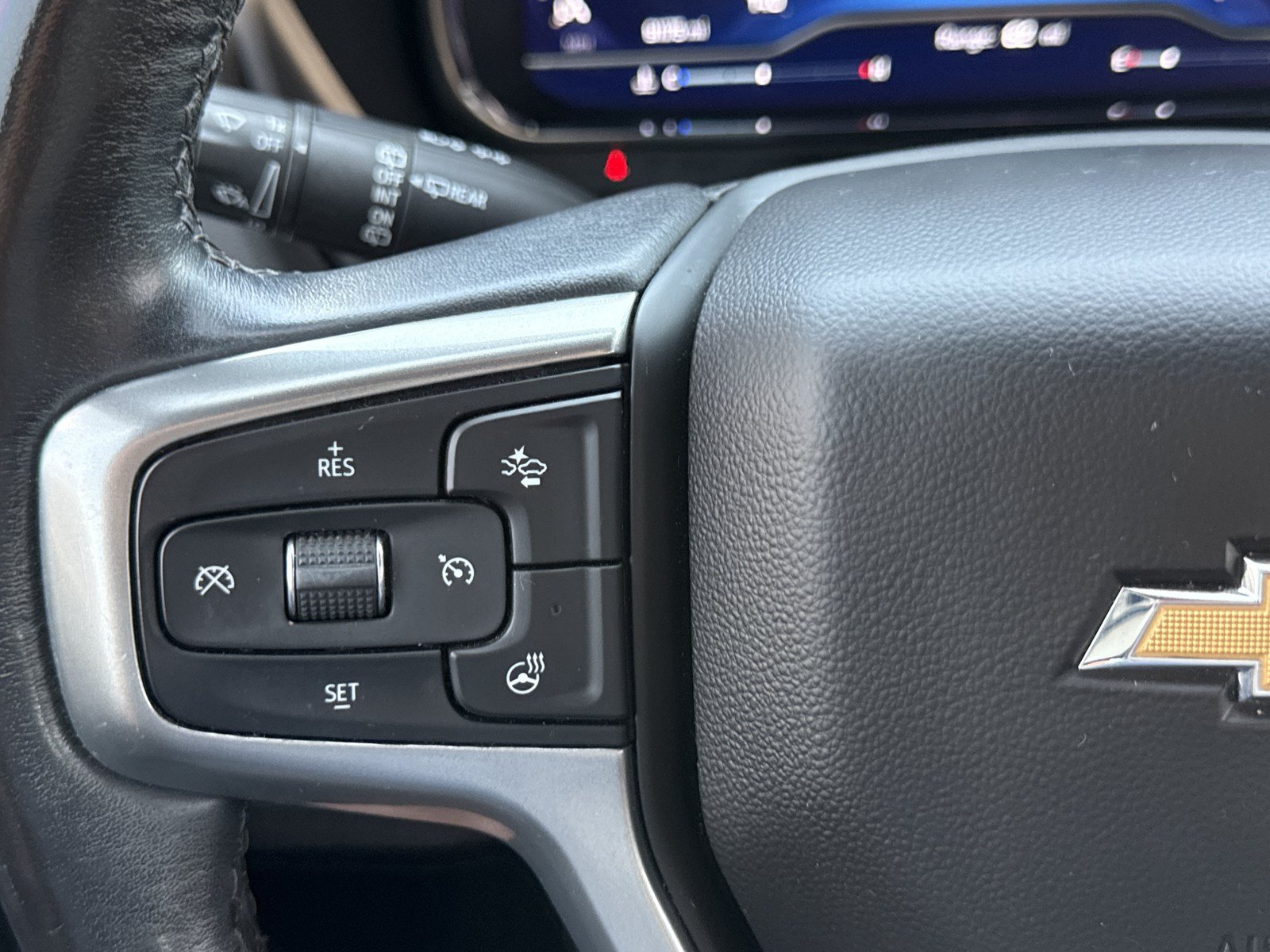 Used 2022 Chevrolet Tahoe LT w/ LT Signature Package RWD image 25