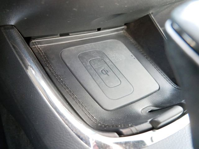 Used 2015 Toyota Avalon Limited w/ Technology Package image 23