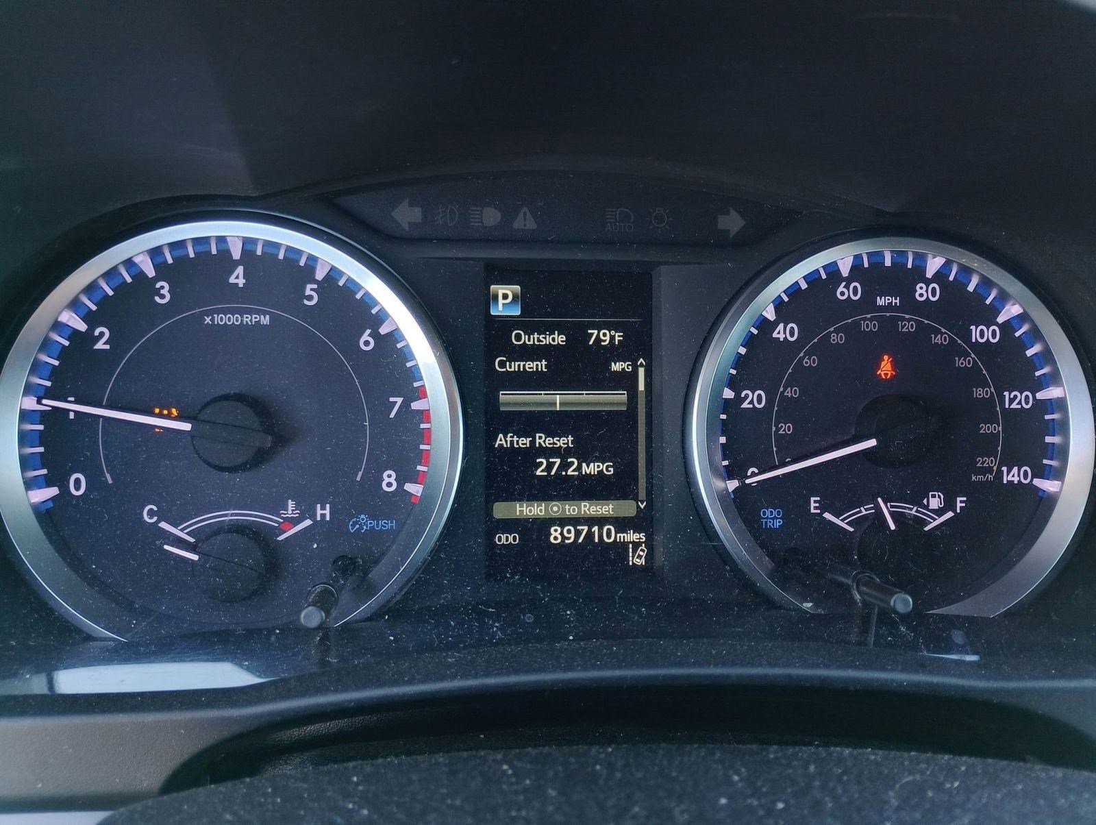 Used 2019 Toyota Highlander LE image 13