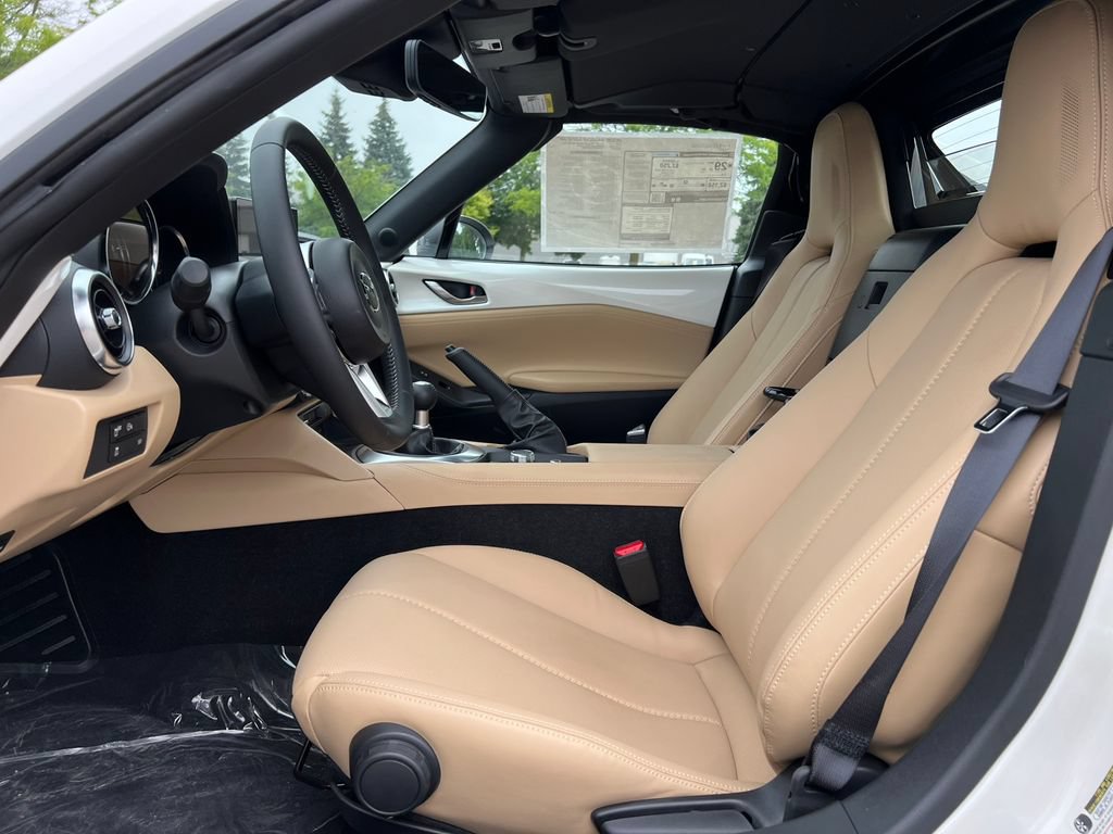 New 2026 MAZDA MX-5 Miata RF Grand Touring RWD image 3