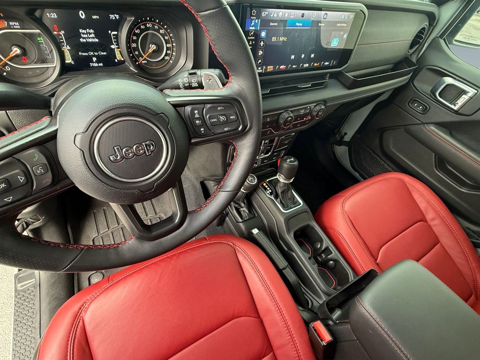 Used 2024 Jeep Wrangler Unlimited Rubicon 392 image 4