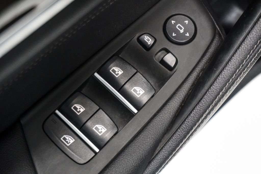 Used 2021 BMW 530i xDrive w/ M Sport Package AWD/4WD image 19