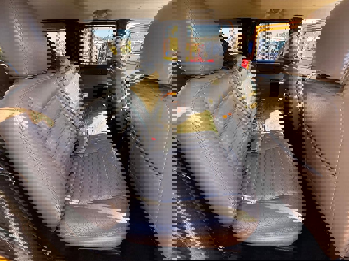 Used 2005 HUMMER H2 image 18