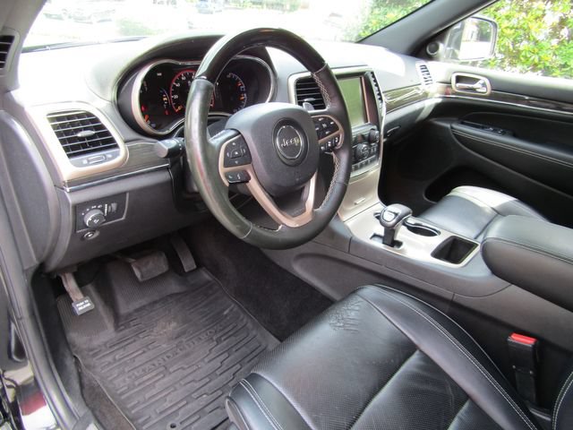 Used 2015 Jeep Grand Cherokee Overland w/ Advanced Technology Group RWD image 11