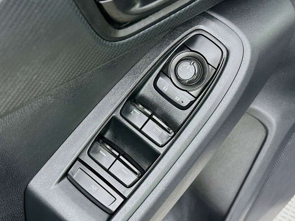 Used 2024 Subaru Crosstrek 2.0i Premium image 23