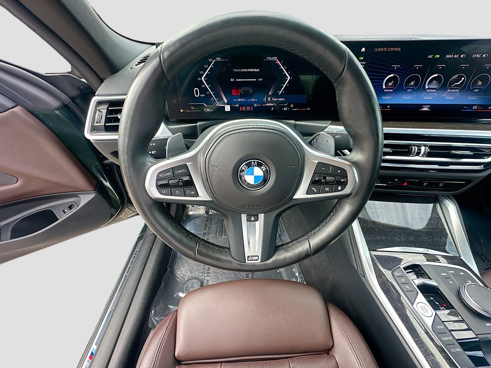 Used 2024 BMW M440i Convertible w/ Premium Package image 19