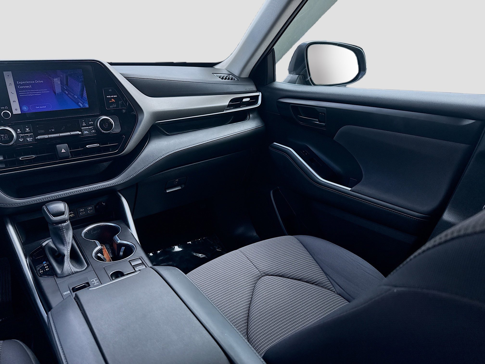 Used 2023 Toyota Highlander L FWD image 20