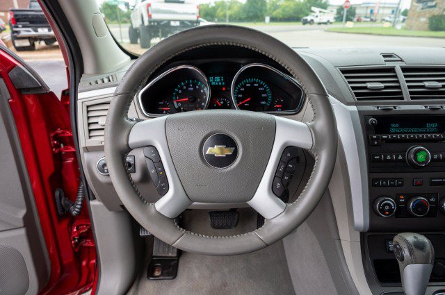 Used 2012 Chevrolet Traverse LT FWD image 22