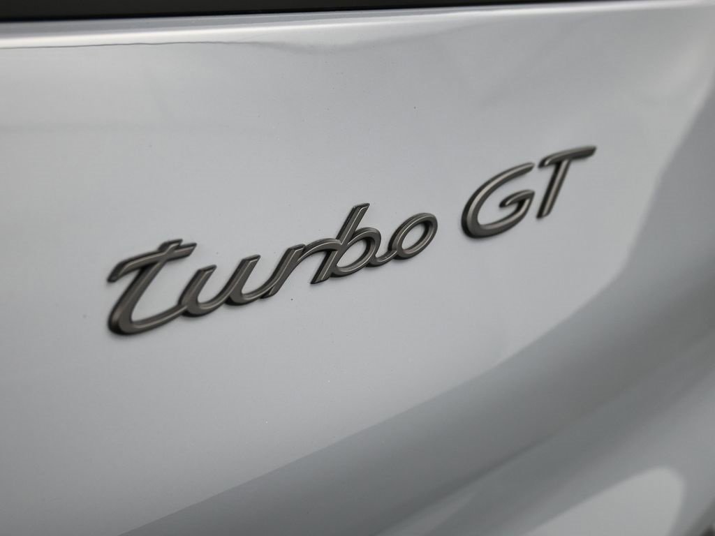 Used 2023 Porsche Cayenne Turbo GT image 8