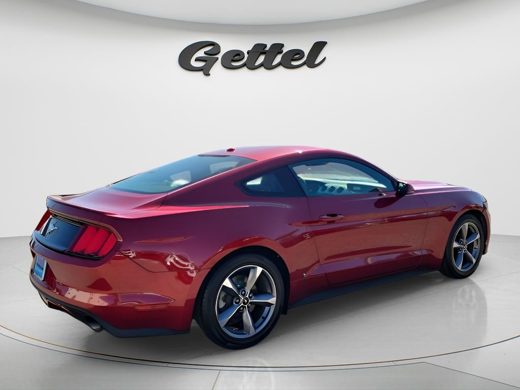 Used 2016 Ford Mustang Premium image 5