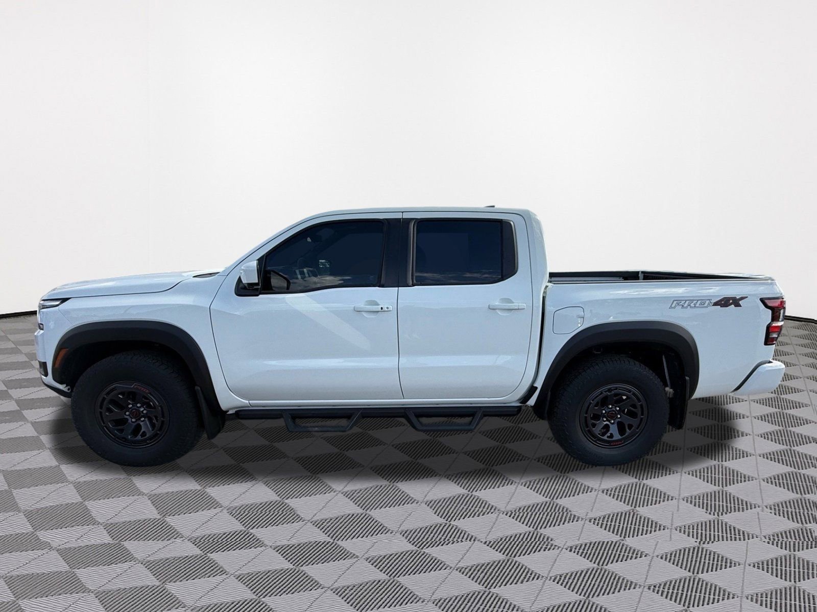 New 2026 Nissan Frontier PRO-4X w/ Pro-4x Convenience Package AWD/4WD image 7