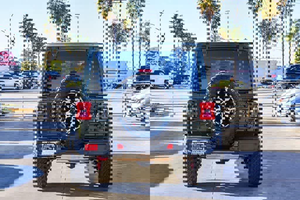 Used 2021 Jeep Wrangler Unlimited Rubicon image 9