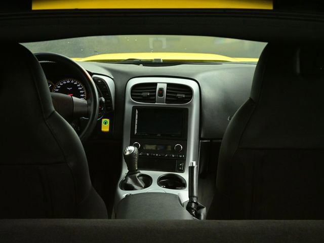 Used 2006 Chevrolet Corvette Z06 w/ Preferred Equipment Group image 56