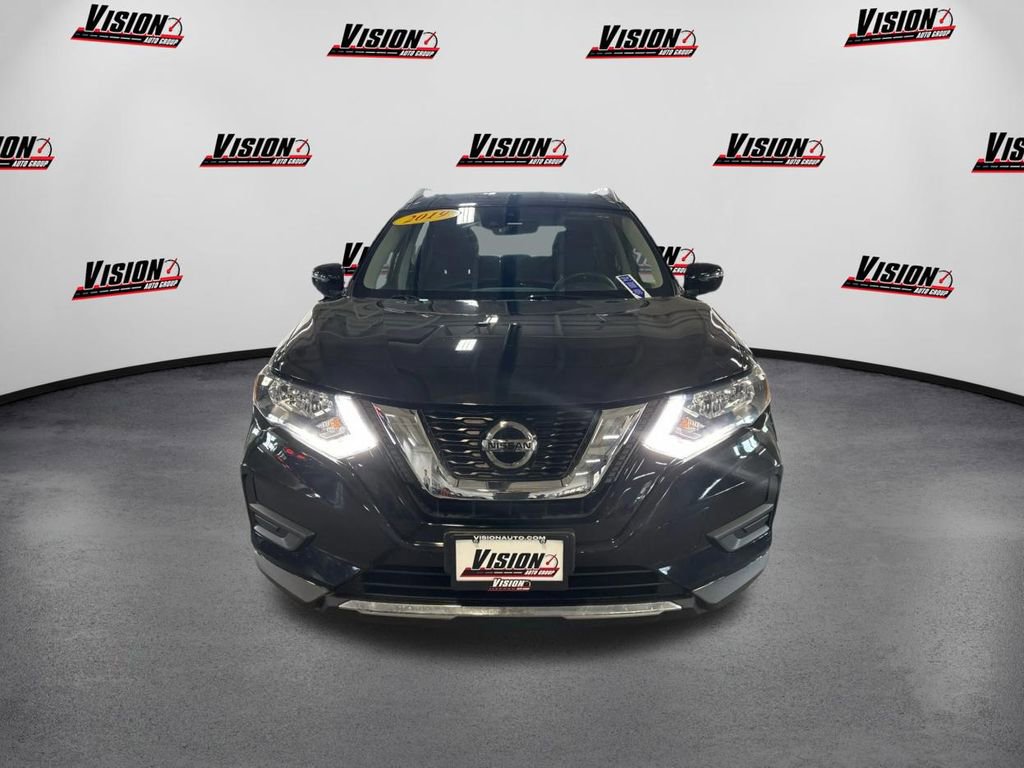 Used 2019 Nissan Rogue SV video 2