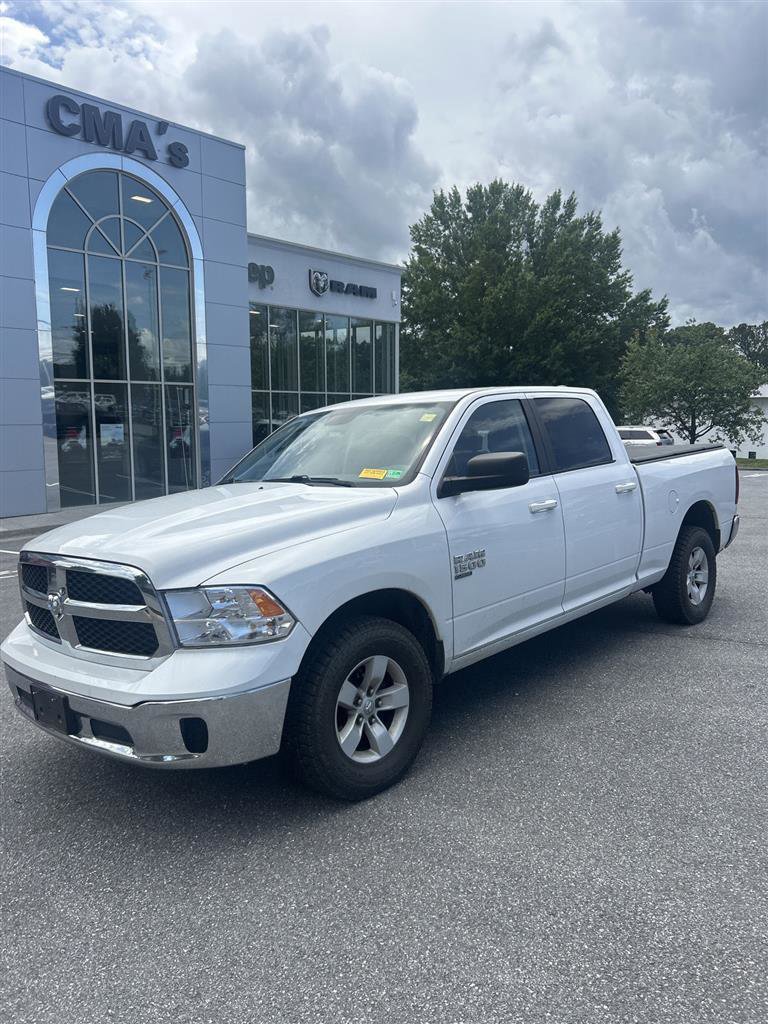 Used 2019 RAM 1500 Classic SLT AWD/4WD image 3