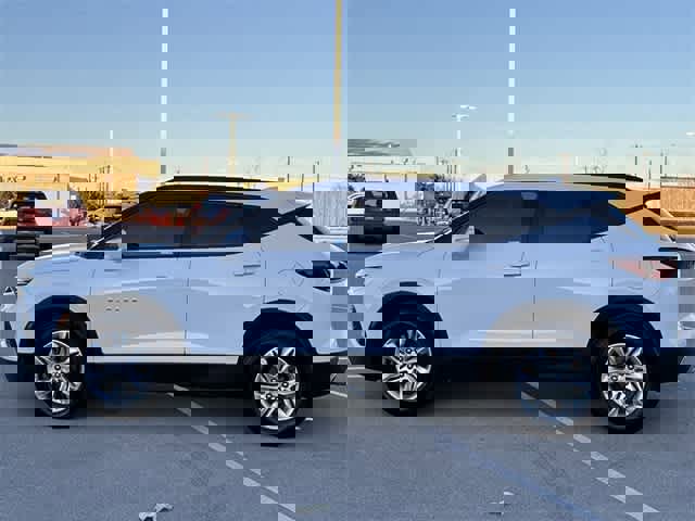 Used 2020 Chevrolet Blazer LT image 3