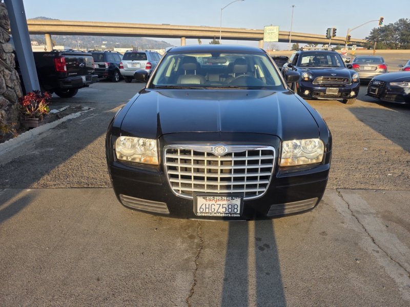 Used 2008 Chrysler 300 LX image 3