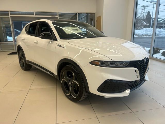 New 2026 Alfa Romeo Tonale w/ Active Assist Package
