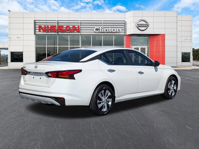 Certified 2025 Nissan Altima 2.5 S FWD image 3