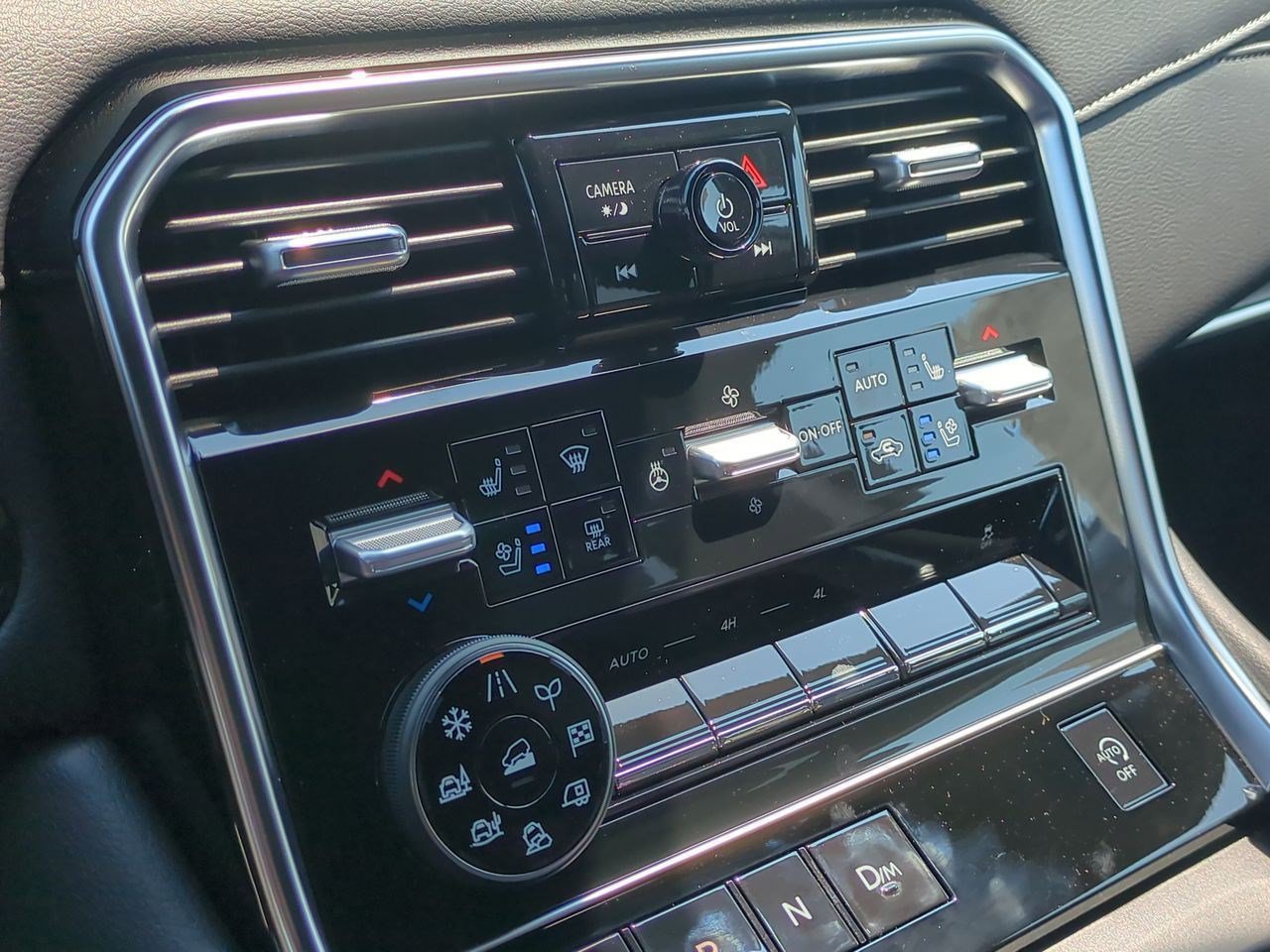 New 2025 Nissan Armada Platinum w/ Convenience Package AWD/4WD image 24