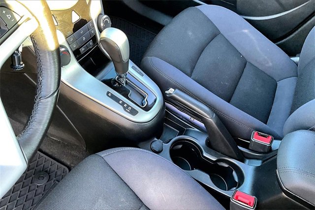 Used 2014 Chevrolet Cruze LT image 17