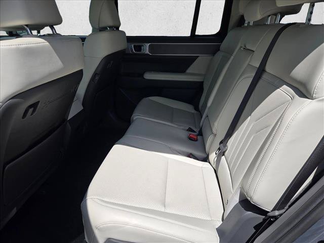Used 2026 Hyundai Santa Fe SEL FWD image 16