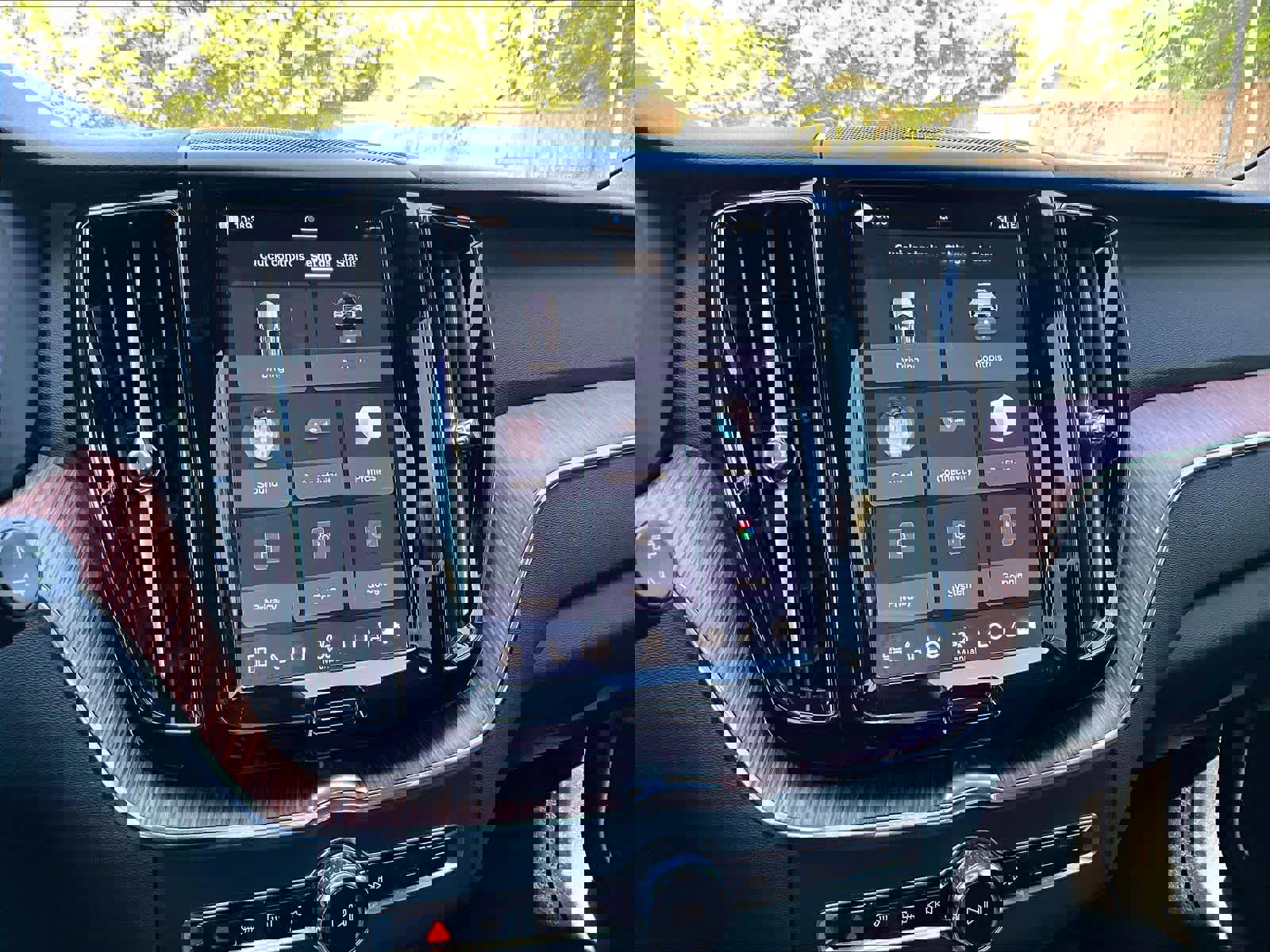 Used 2025 Volvo XC60 T8 Plus w/ Protection Package Premier image 32