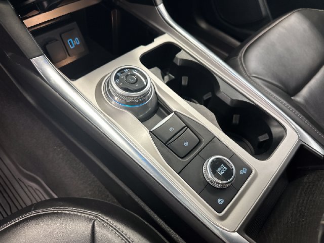 Used 2023 Ford Explorer XLT w/ Equipment Group 202A AWD/4WD image 33