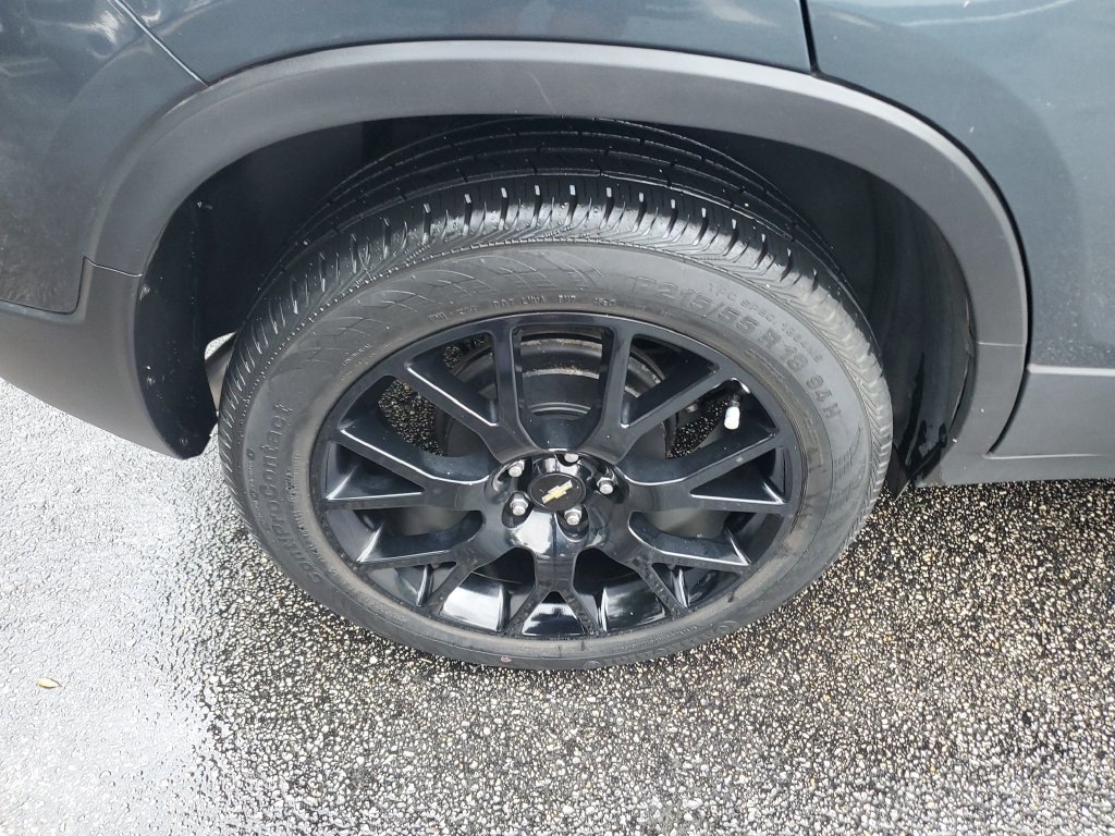 Used 2022 Chevrolet Trax LT w/ Sport Edition FWD image 7