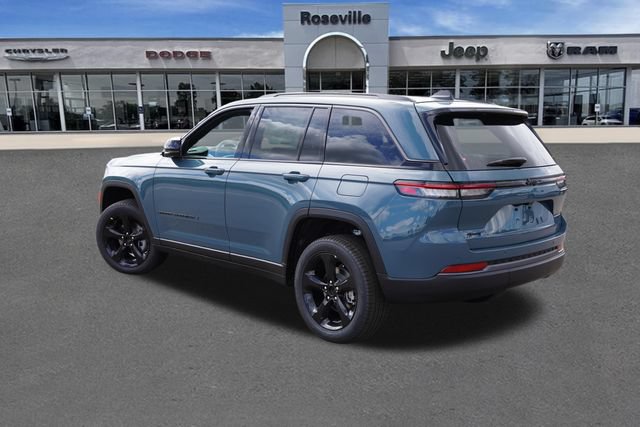 New 2026 Jeep Grand Cherokee Limited w/ Limited Altitude Package AWD/4WD image 5
