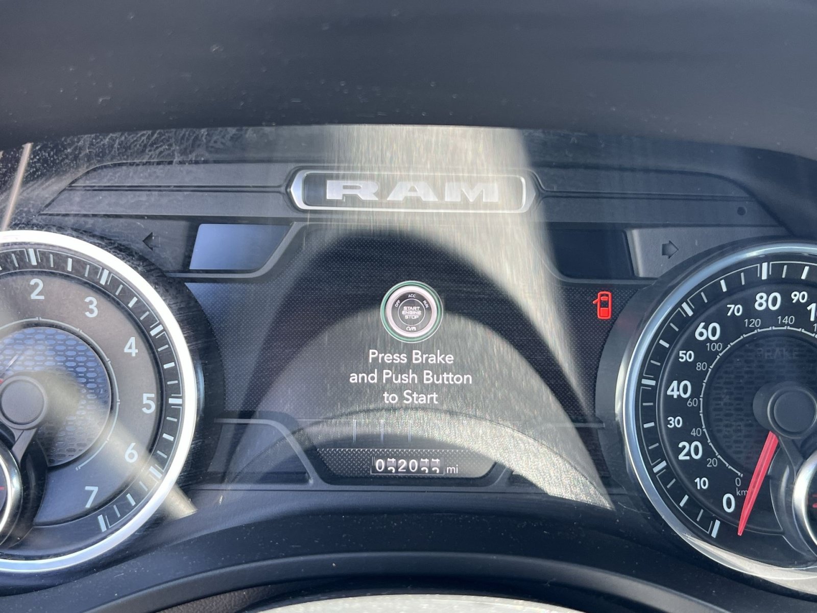 Used 2023 RAM 1500 Laramie AWD/4WD image 14