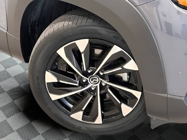 Used 2025 MAZDA CX-50 2.5 Hybrid w/ Premium Plus Pkg AWD/4WD image 29