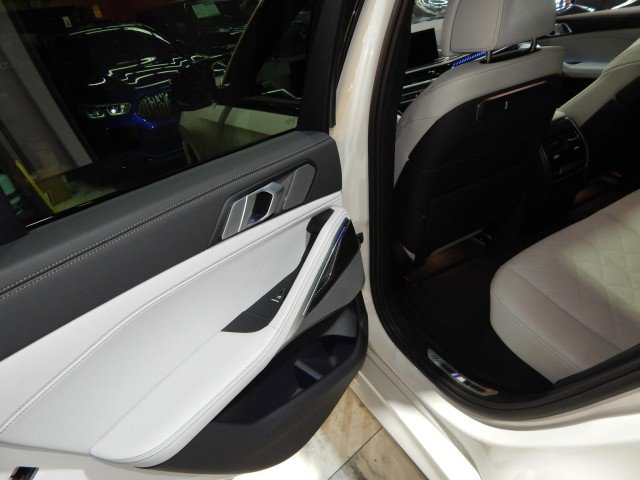 Used 2026 BMW X6 M60i image 35