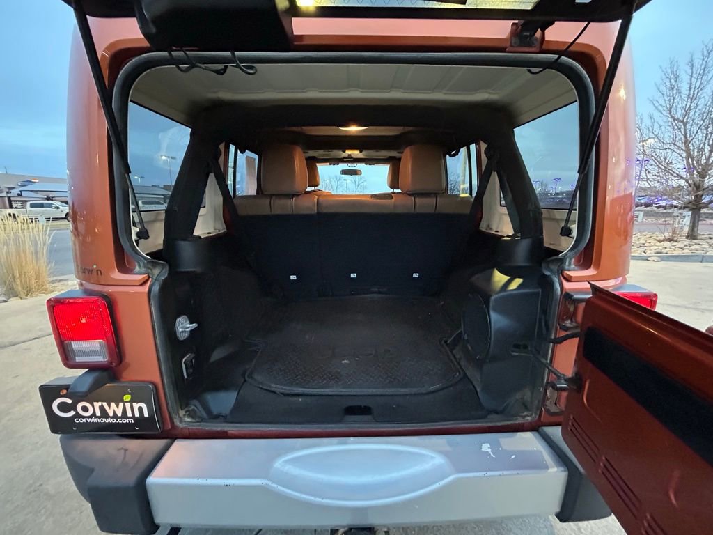 Used 2011 Jeep Wrangler Unlimited Sahara w/ Dual Top Group image 27