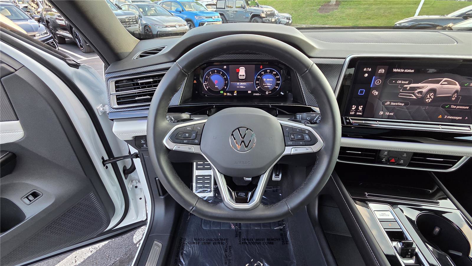 Certified 2024 Volkswagen Atlas Cross Sport SEL Premium R-Line AWD/4WD image 18