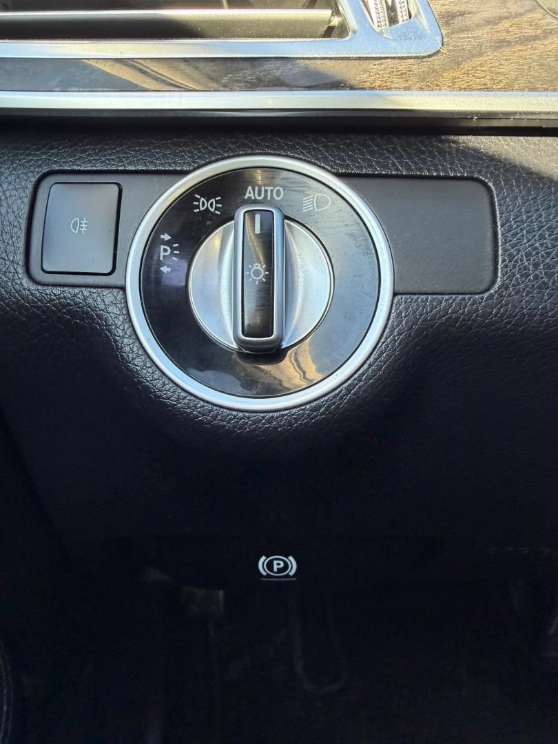 Used 2016 Mercedes-Benz E 350 Sedan image 26