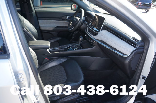 Used 2024 Jeep Compass Latitude AWD/4WD image 18