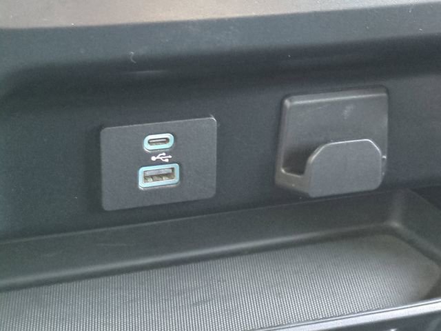 Used 2023 Ford F150 XLT image 25