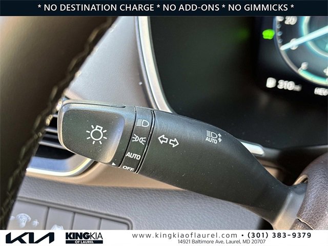 Used 2022 Hyundai Santa Fe SEL Convenience w/ Cargo Package image 11