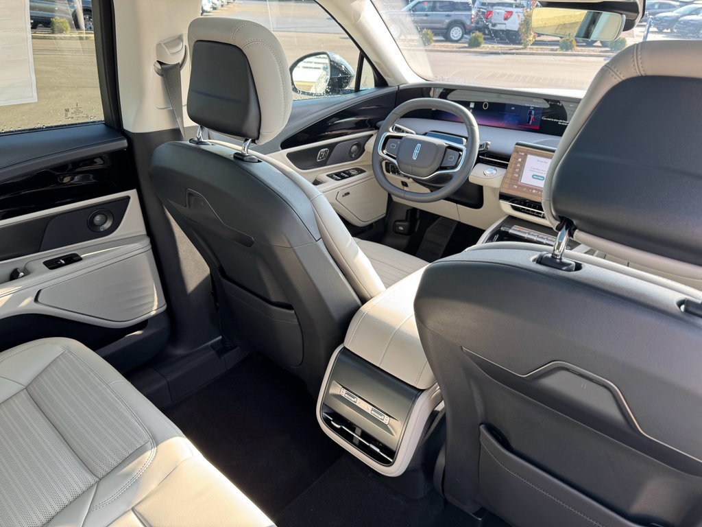 New 2026 Lincoln Nautilus Reserve w/ Jet Appearance Package image 19